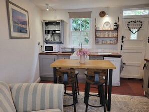 Dining - Millgate Cottage (Conwy)