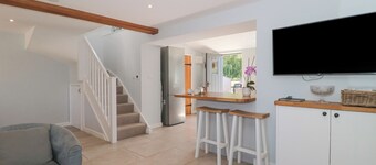 Swallows, 1 The Old Stables