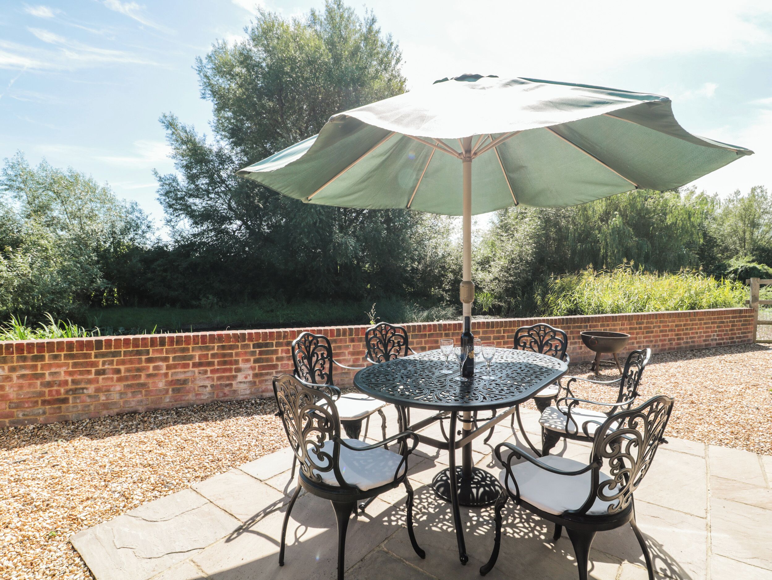 Cottage | Outdoor dining