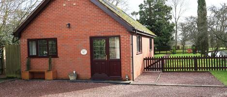 Cottage | Front of property
