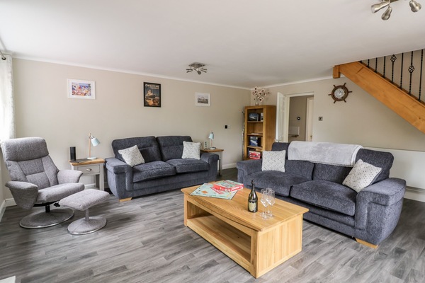 Cottage | Interior