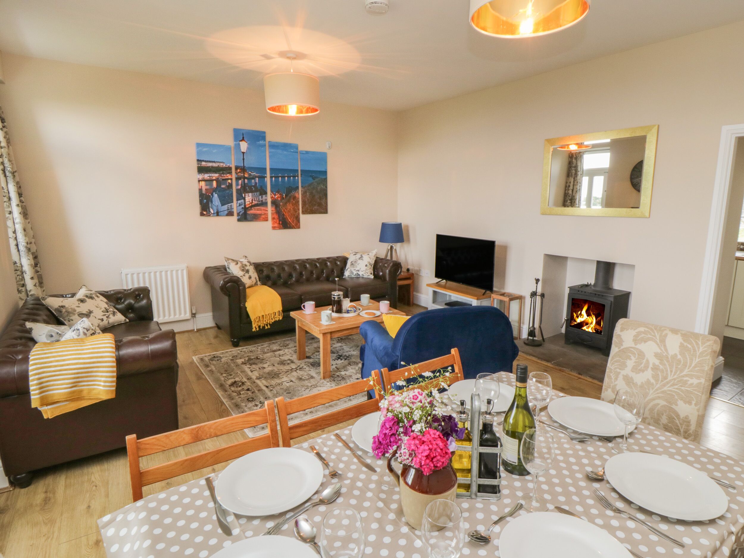 Cottage | Interior