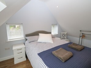 Cottage | 4 bedrooms, individually decorated, individually furnished, free WiFi - One Dolfor (Pwllheli)