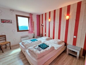 4 Schlafzimmer, kostenloses WLAN, Bettwäsche