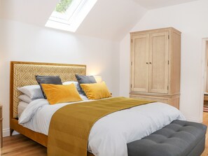 Cottage | Interior - Stables Cottage (Heathfield)