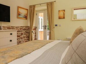Cottage | 2 bedrooms, individually decorated, individually furnished, free WiFi - Langdale Barn (Okehampton)