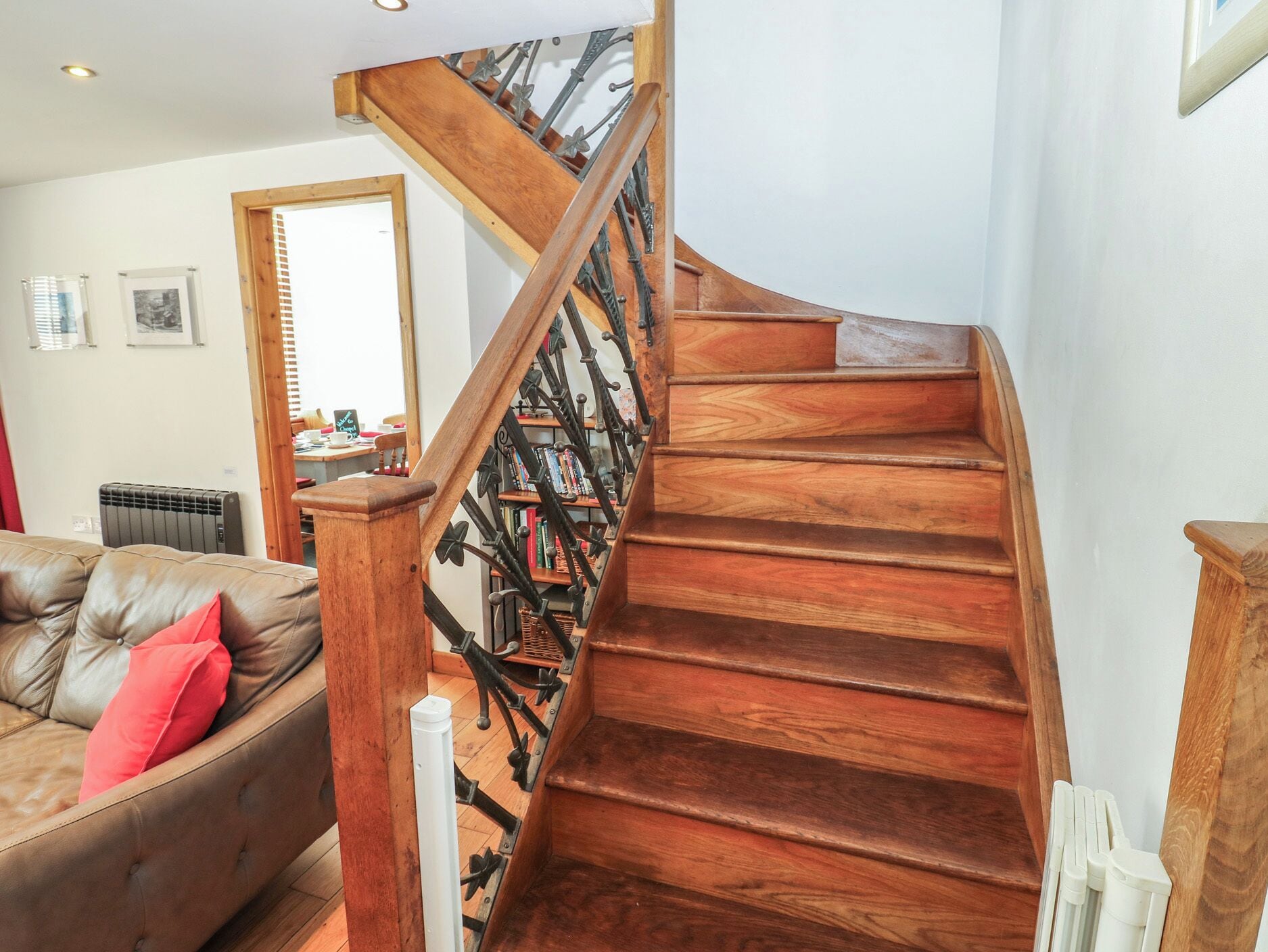 Cottage | Interior