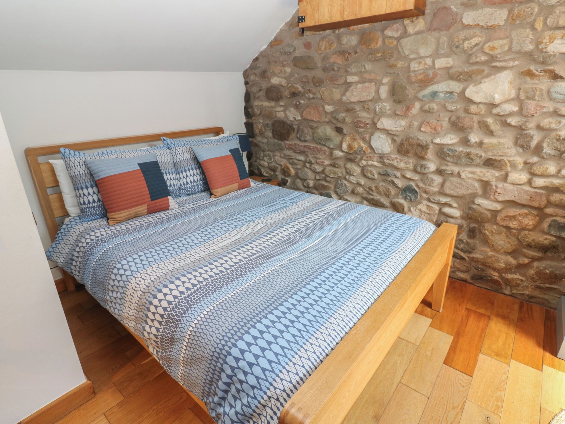Cottage | Interior