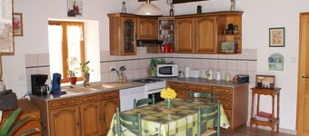 Cosy Cottage with Fireplace, Terrace & River View - Near Vittel Spa Towns