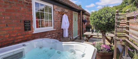 Cottage | Terrace/patio