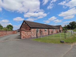 Cottage | Exterior - The Hay Barn (Chester)