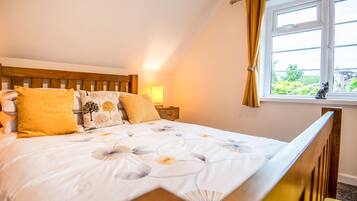 Mökki | 3 makuuhuonetta, yksilöllisesti sisustettu, yksilöllisesti kalustettu