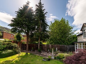 Cottage | Property grounds