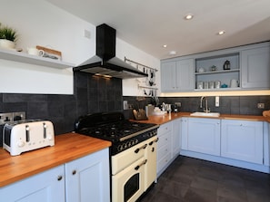 Cottage | Interior