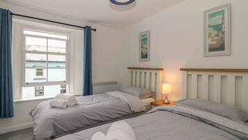 Cottage | 3 bedrooms, individually decorated, individually furnished, free WiFi