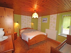 2 bedrooms, free WiFi