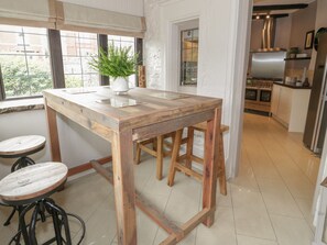 村舍 | 私人厨房 | 冰箱、电热水壶、烤面包机、厨具/餐具