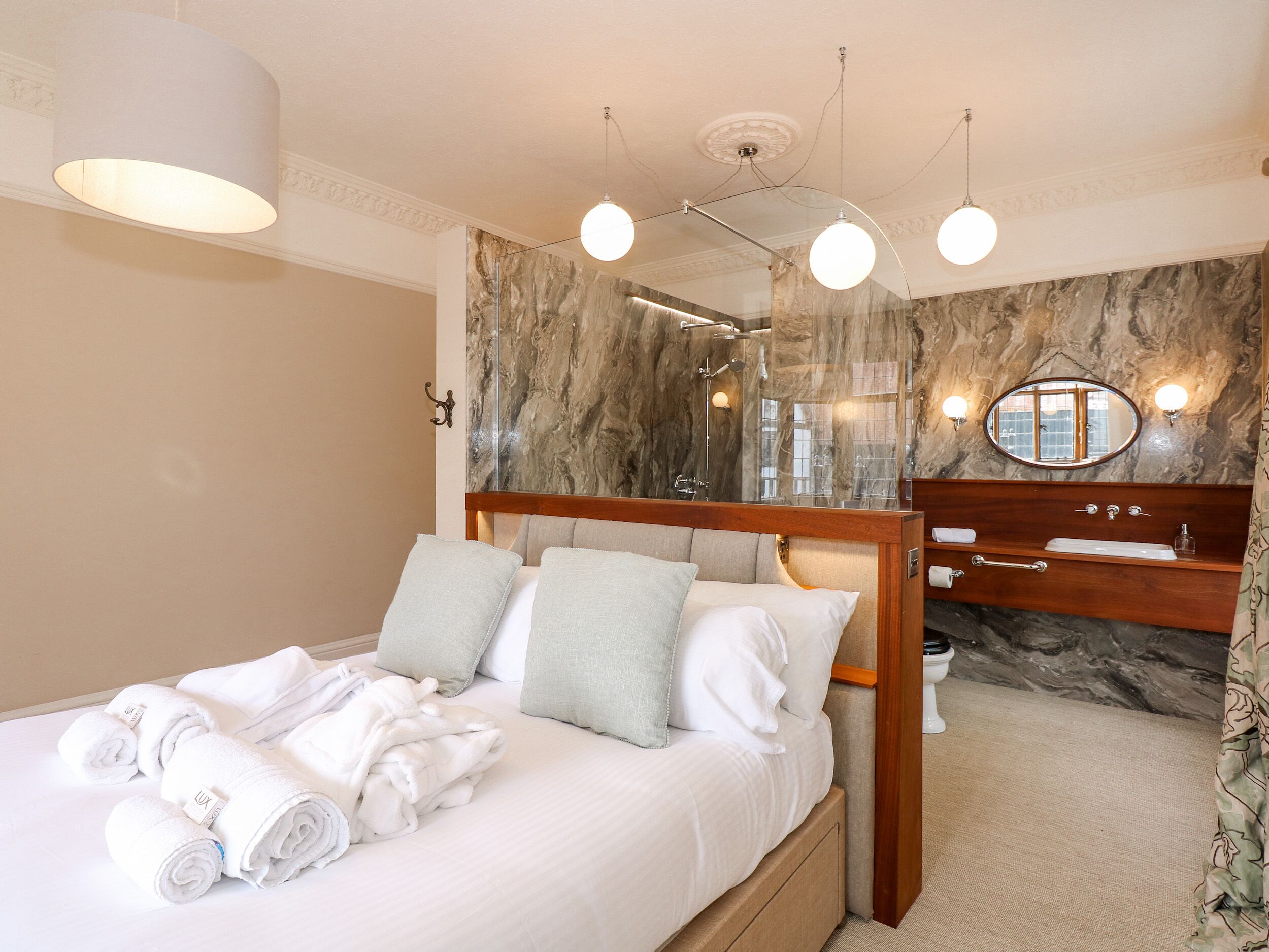 Cottage | 6 bedrooms, individually decorated, individually furnished, free WiFi