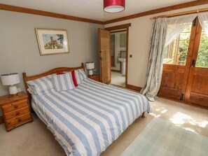 Cottage | Interior - Timbertwig Lodge (Pembroke)