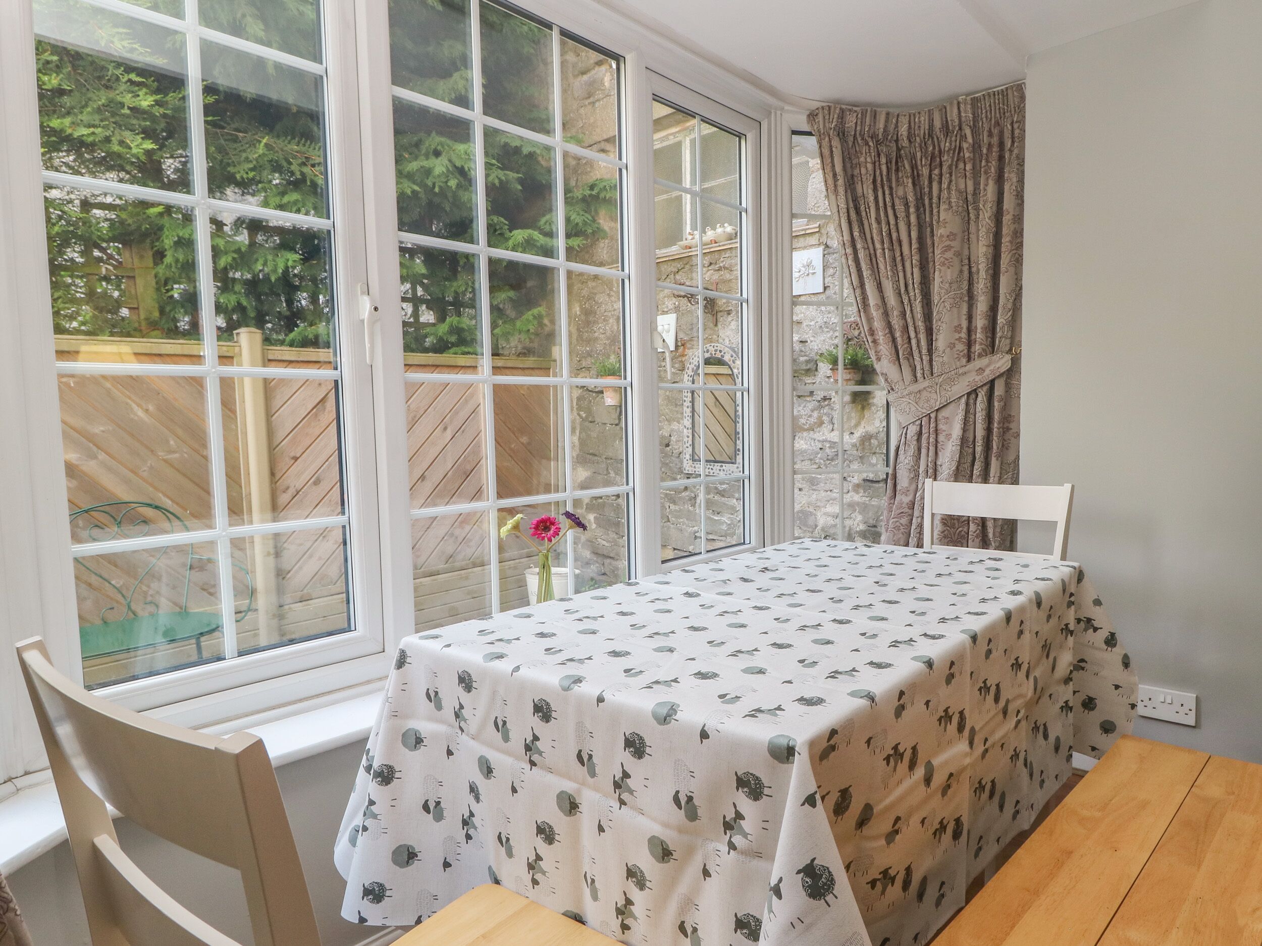 코티지 | 전용 주방 | 냉장고, 식기 세척기, 조리 도구/접시/주방 기구