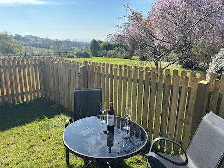 Cottage | Outdoor dining. Stable Cottage