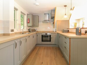 Cottage | Interior - 32 Trevithick (Hayle)