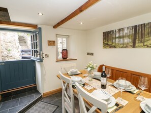 Cottage | Interior - Duck Cottage (Richmond)