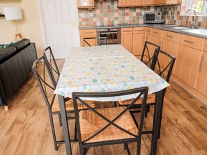 Cottage | Tempat makan