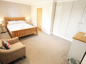 4 bedrooms, free WiFi, individually decorated, individually furnished - The Stables (Boston)