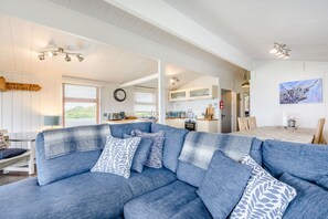 Cottage | Interior