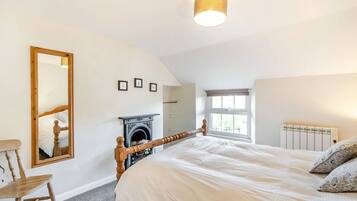 1 habitación, decoración personalizada y muebles diferentes