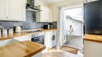 Cottage | Interior