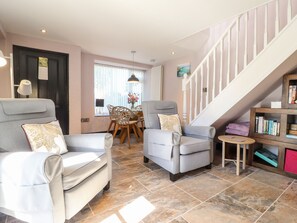 Cottage | Living room - Morawel Fach (Newport)