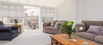 60 Galley Hill View
