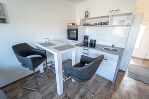 Comfort Apartment | In-room dining - Ferienwohnung Anke - Appartement 5c (Heinsberg)