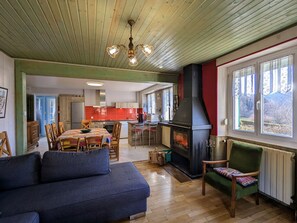 Télévision, cheminée