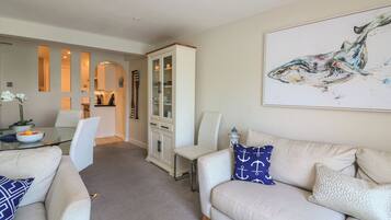 Cottage | Living area