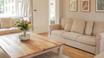 Cottage | Living room