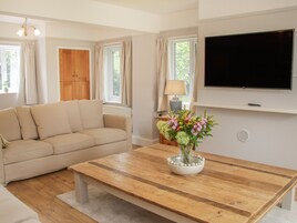 Cottage | 4 phòng ngủ, trang trí khác biệt