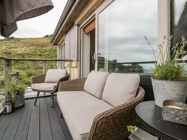 Cottage | Balcony