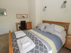 Cottage | 3 bedrooms, individually decorated, individually furnished, free WiFi