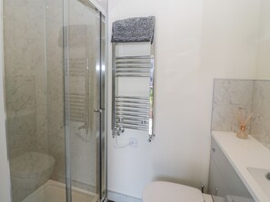 Cottage | Bathroom | Shower