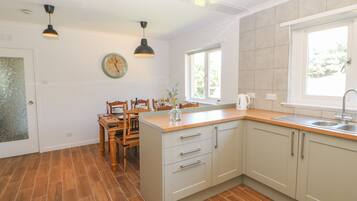 Cottage | Interior