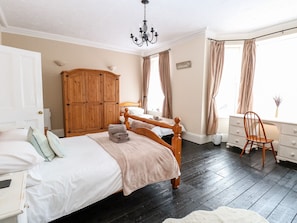 Cottage | 9 bedrooms, individually decorated, individually furnished, free WiFi
