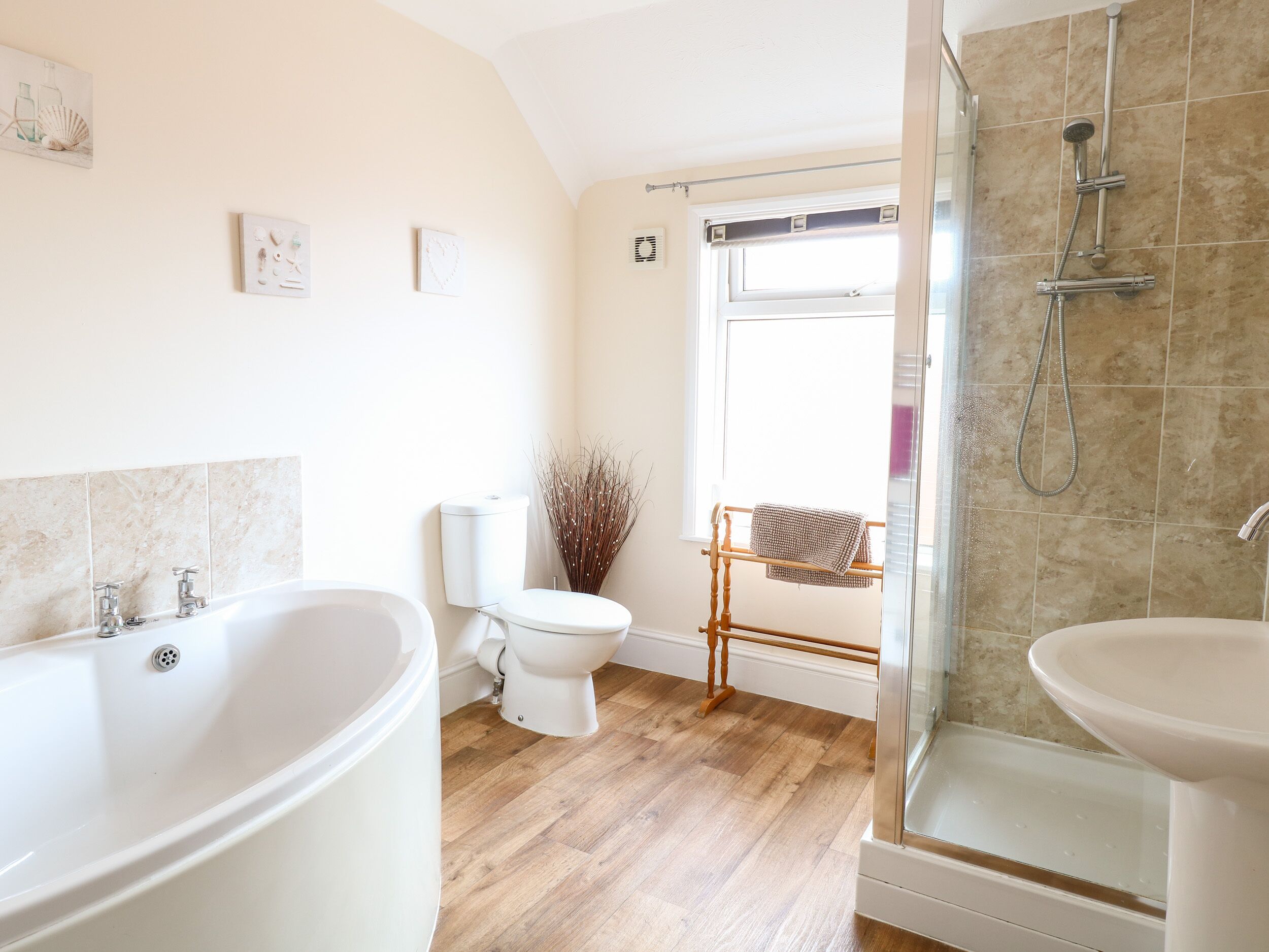 Cottage | Bathroom | Shower