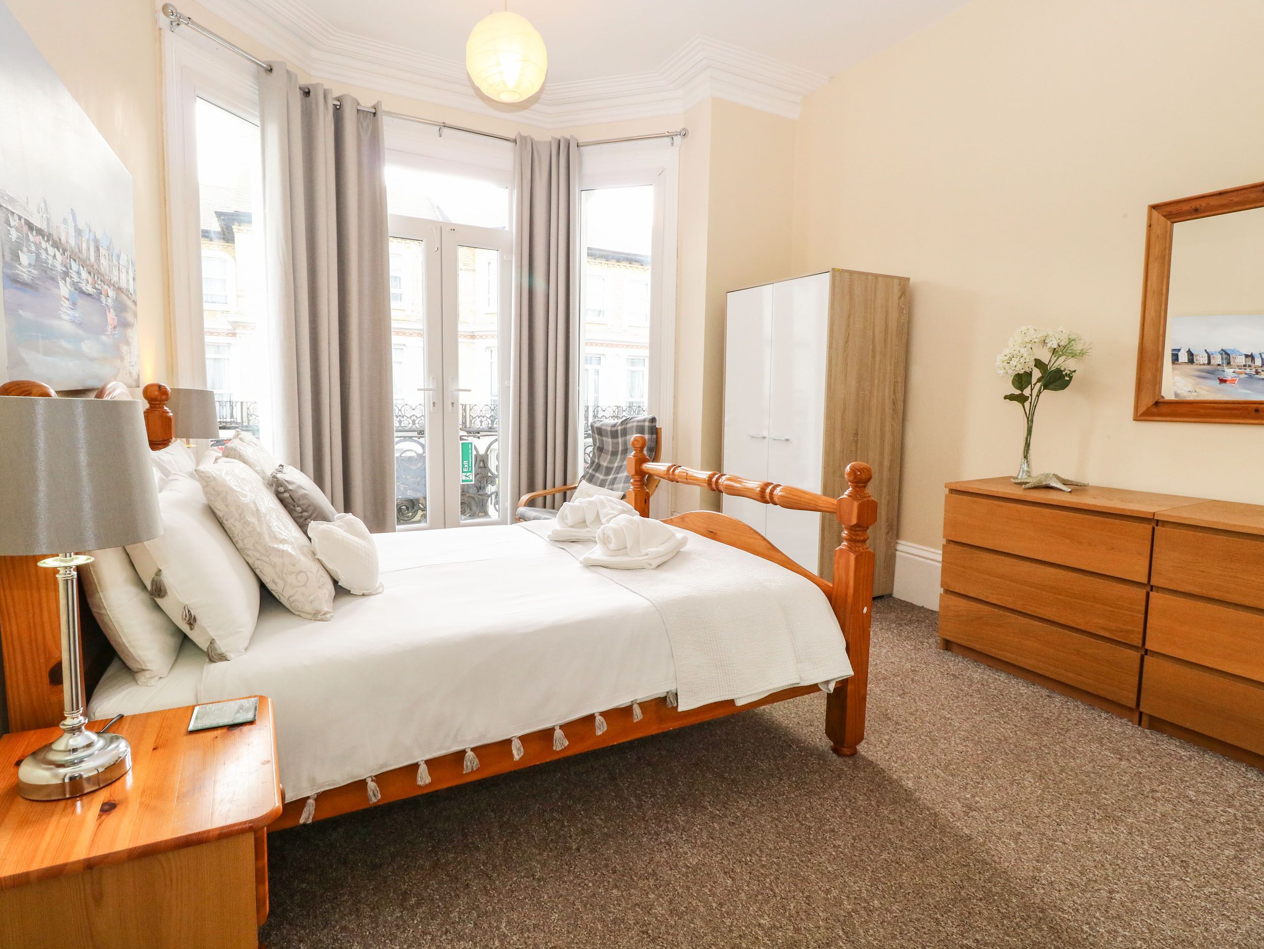 Cottage | 12 bedrooms, individually decorated, individually furnished, free WiFi