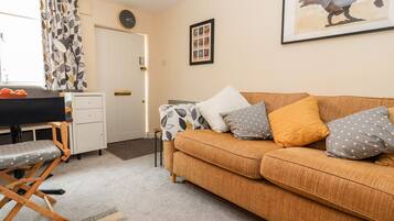 Cottage | Interior