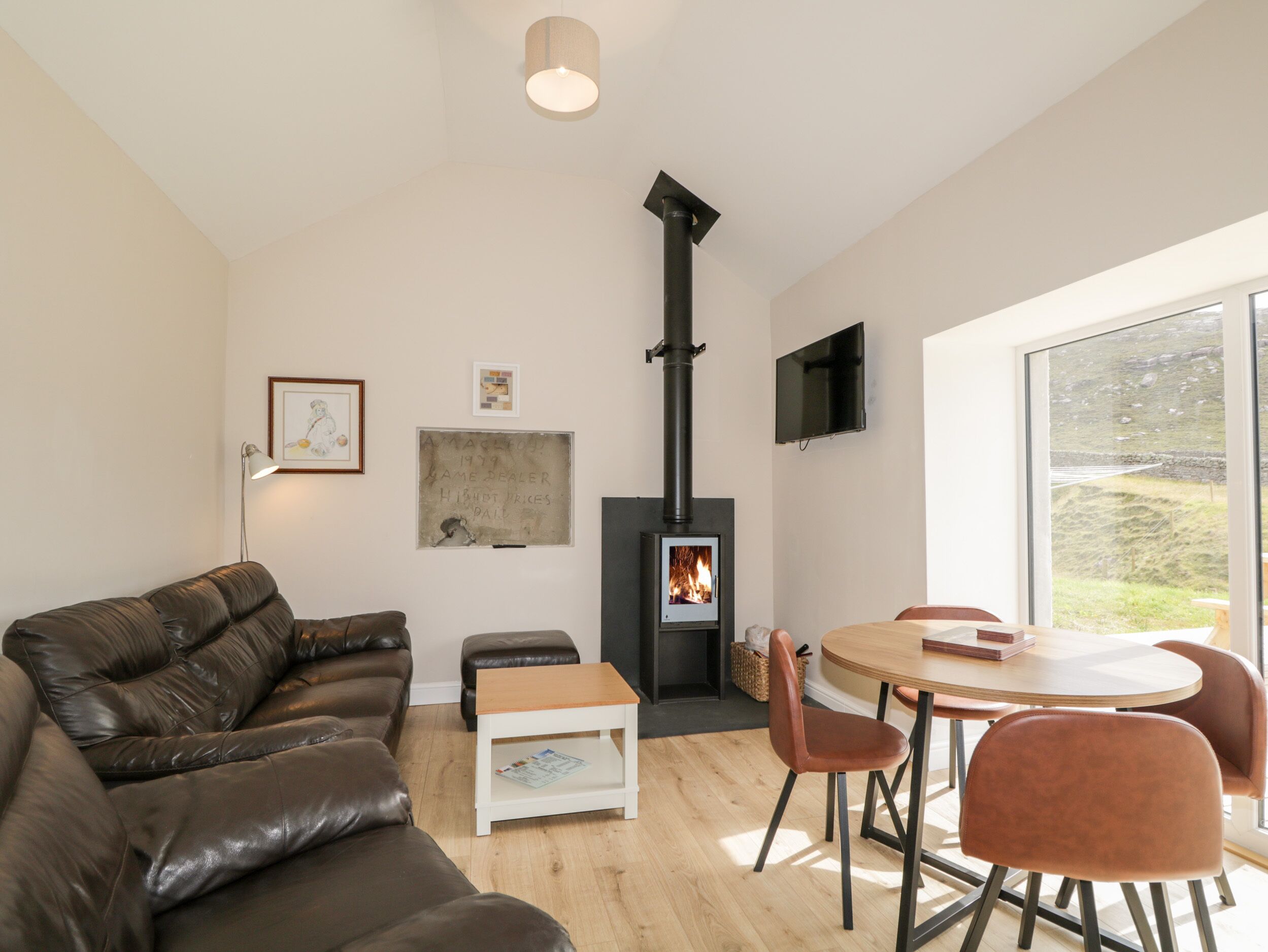 Cottage | Interior