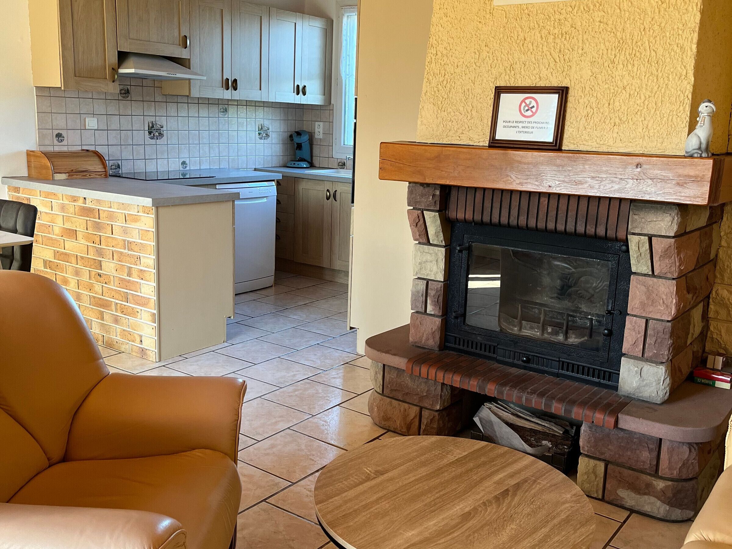 Télévision, cheminée