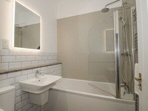 Cottage | Bathroom | Shower, hair dryer - The Park (Craven Arms)